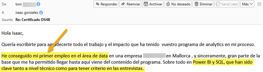 Email de alumno que consiguió su primer empleo en el área de data y destaca SQL como clave.